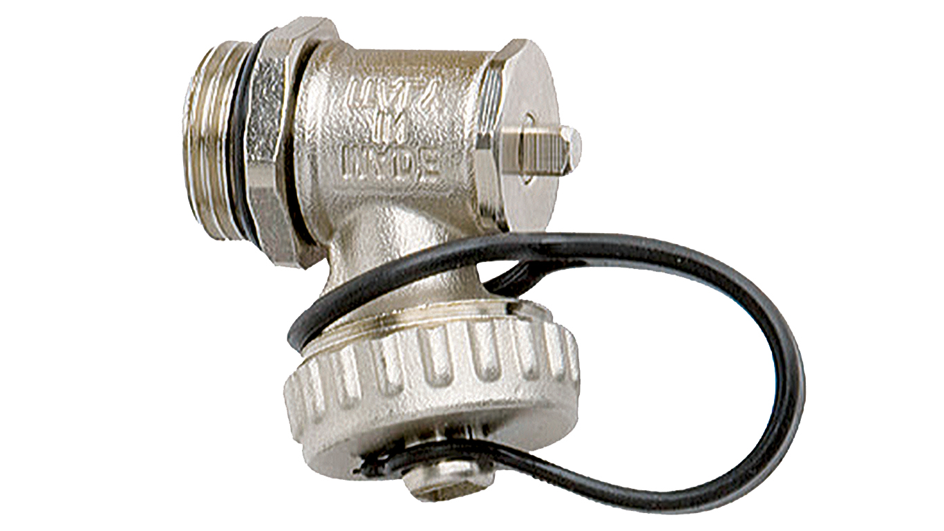 AC033